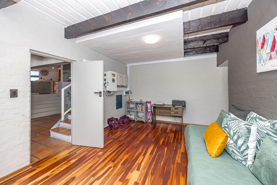 6 Bedroom Property for Sale in Brandwacht Western Cape